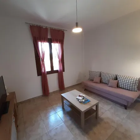 Willa Spacious Near Thessaloniki
